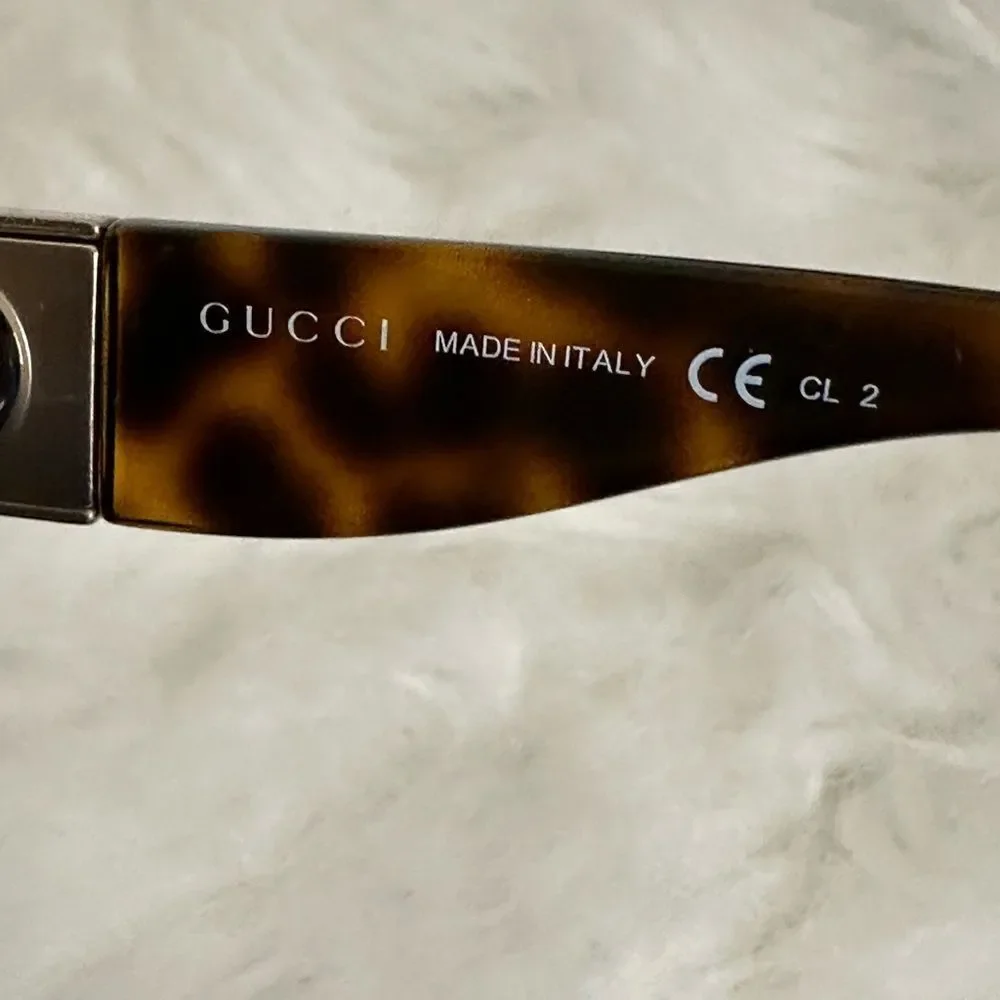 💯Authentic Gucci Sunglasses with Box🍀